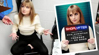 Evie bolti lopásért kap kihallgatós dugást