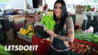 Melina Zapata latina seggét keményen szétbaszva