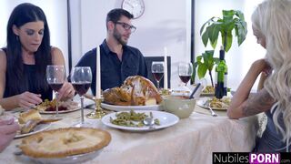 Mostohaanya nedves puncit hálával nyalja