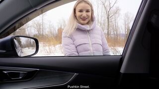 Ha nincs lóvé a fuvarra, rendezd a számlát forró puncijal!