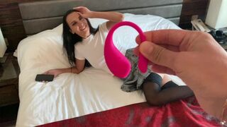 Megint ő diktálja a vágyaim csúcsát a vibrátorral