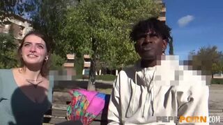 Forró amatőr lány első vad interracial élménye kemény Malafaldával a FaKingsnél