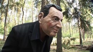 Maszkos betolakodó szétveri Anna Lena világos szőke seggét analban