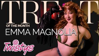 Twistys hangulatában: Emma Magnolia forró moteles kalandja - Játékok a bőröndből méretes mellekkel és szenvedéllyel
